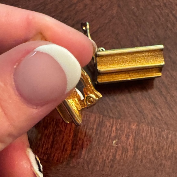 Alexis Kirk Gold Textured Metal Clip-On Earrings - Picture 2 of 5